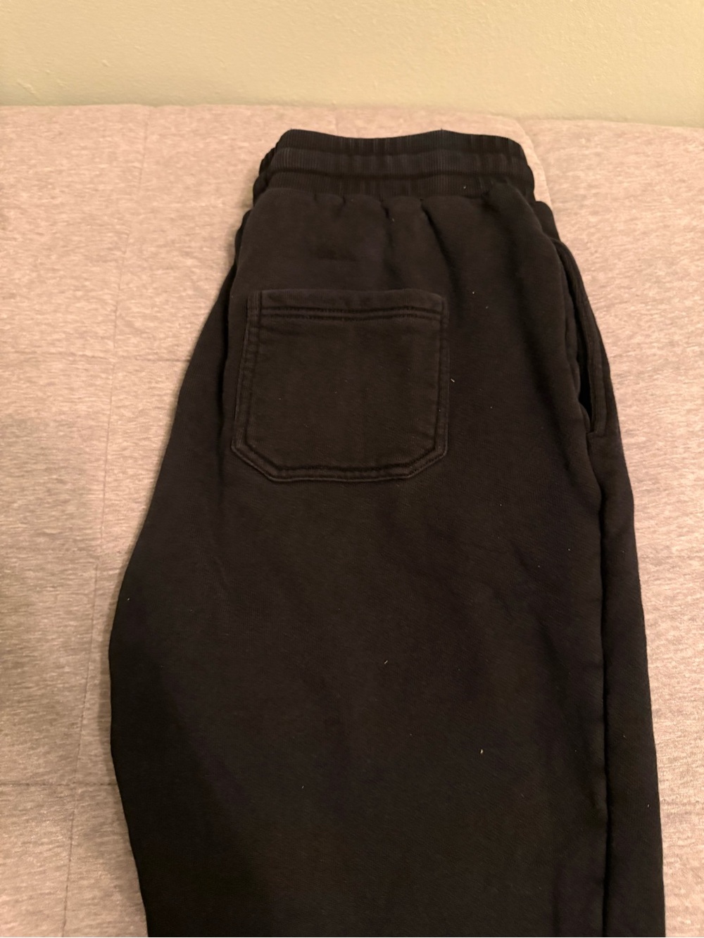 Burberry Sweatpants Black Red Embroidered Crest - Picture 3 of 4